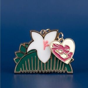 Disney Princess Limited Edition. Mulan Flower Comb PocketBac Holder.